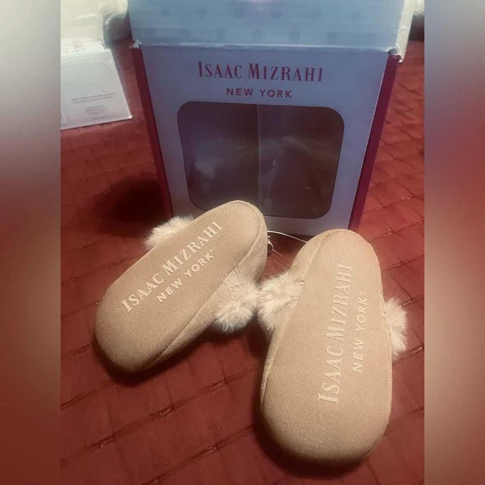 Isaac Mizrahi Toddler Beige Faux-Fur Mary Jane Shoes NWT